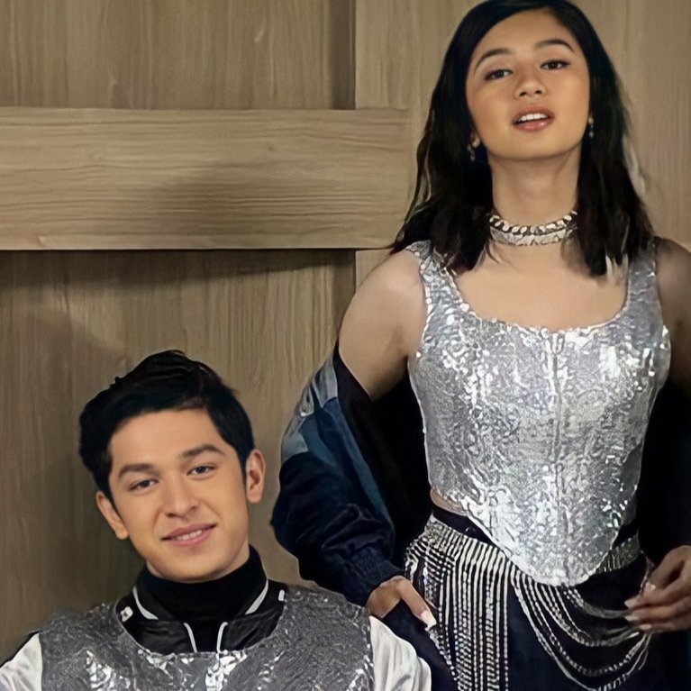 JonRiNatics's tweet photo. Say hi to December with the visual of the FriendSHIP❤️‍🔥✨
@AljonMendoza_ @kaori_oinuma 
#TeamBesties
#JonRi https://t.co/VV0t03u9Od