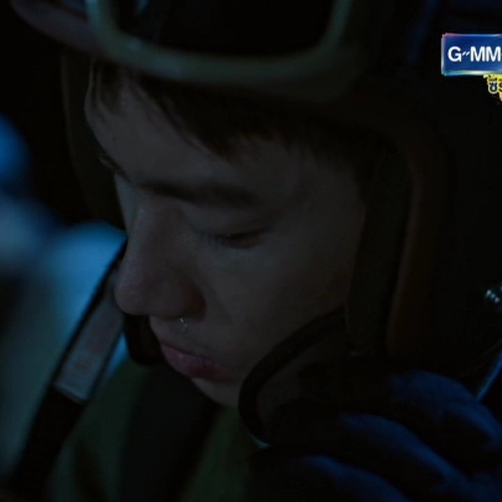 Netnapha1919's tweet image. น้ำตาใช่มั้ย ชอนร้องไห้เพราะอะไร เพราะแบล็คบอกว่าจะถอนตัว? หรืออะไรแม๊ ชั้นแบบ

#NotMeSeriesEP2