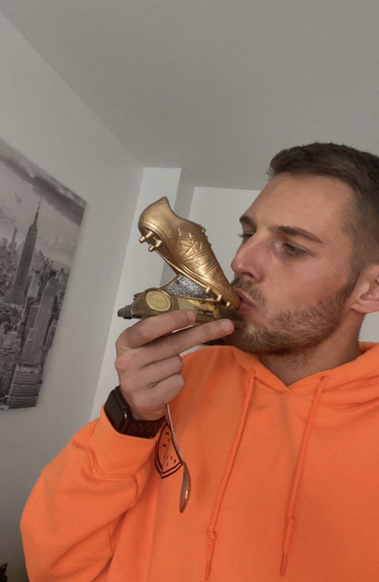 50 goals for the club today for our number 10 from Jordo 

2 golden boots &amp; nearly 2 goals a game over the past 2 and a half seasons since we set the club up, a ridiculous run 👏 

Big up @JacobWilko10 🏆🏆⚽️⚽️

#UpTheView ⛳️