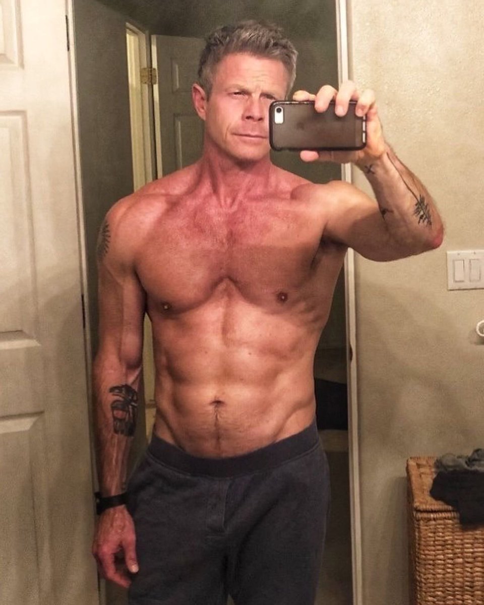 4020fit's tweet photo. John, 53🇺🇸
https://t.co/XVUYGDtpEh
#fitover40 #40isthenew20fit https://t.co/aCs9E9vZEE