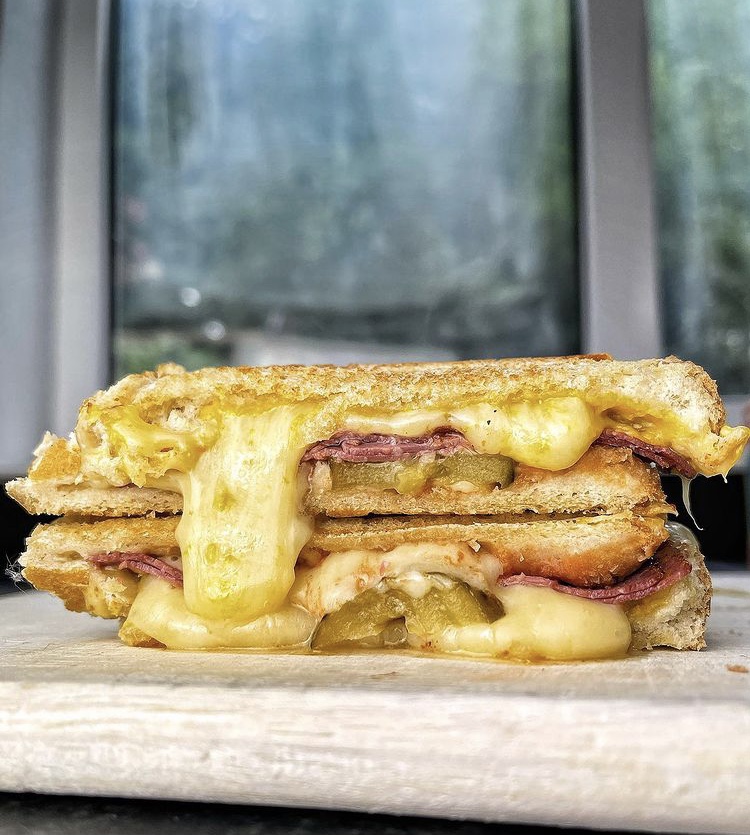We are making a new thing – toasty Sundays, because why the hell not?! Layer up your favourite cheese and filing into sliced bread, top with French's and toast until brown and oozy. Here imtheonewhocooks has gone for the classic pastrami, gouda and pickle...delish!