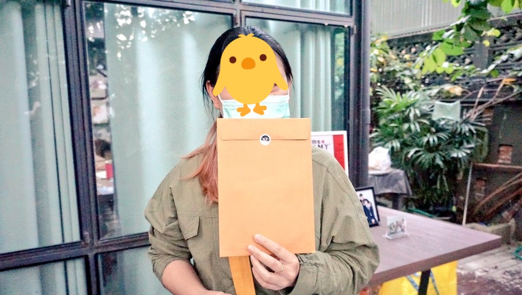 j_jeab_jeab's tweet image. ได้รางวัลจากกิจกรรม Lucky draw ด้วย   🎉🎉🎉🎉🥰

 #NeverEndingexhibition_inBKK 12.12.2021