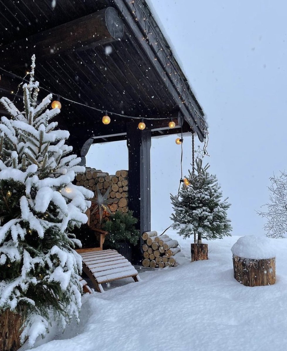 tmbIrpics's tweet photo. Christmas mood 🌨 ❄️ https://t.co/lw7bXtcrbp