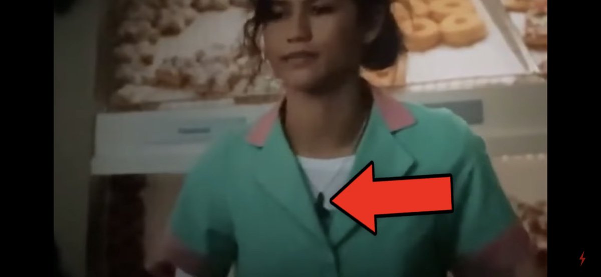 Hello__Potatoes's tweet photo. NWH Spoilers

in the end of No Way Home, Peter visits MJ in her little cafe. Shes still wearing the black dahlia necklace Peter gave her in Far From Home. The spell erases everyones memory of Peter, but not Spider Man. Does that mean MJ still knows Spider Man!!! https://t.co/6qspFjWpij