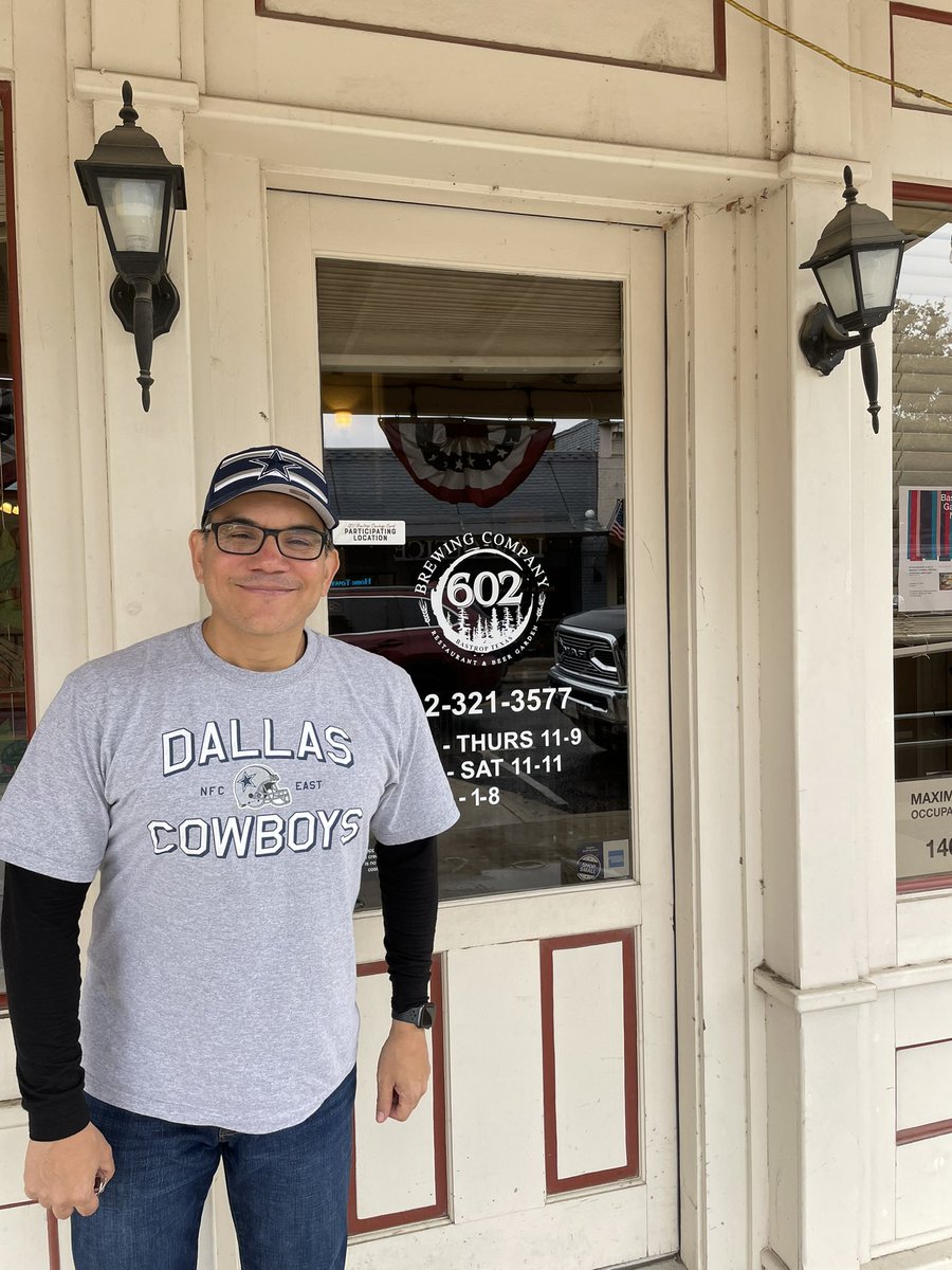 A few pics from some Central TX breweries on my way to fix my accordion. <a href="/HoldOutBrewing/">Hold Out Brewing</a> <a href="/VistaBrewing/">Vista Brewing</a> #TexasBeer #CraftBeer #BreweryTravels