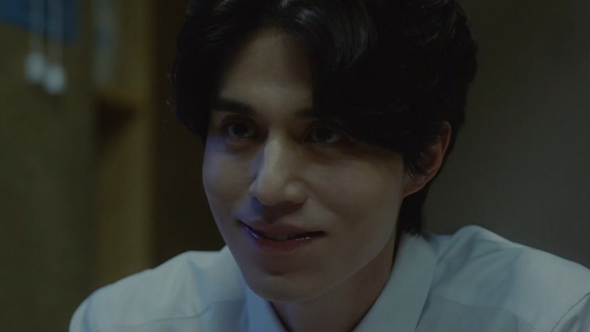 Ли дон ук незнакомцы из ада. Незнакомцы из ада дорама ли дон ук. Ли дон ук незнакомцы из ада улыбка. Lee dong wook strangers from hell. Демон из ада дорама.