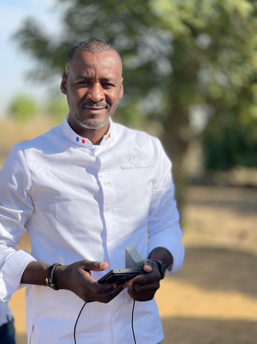 Yardamy32's tweet photo. #tchadpartners #guidelebey #Tchad #Ndjamena
Après la clôture du salon international des investisseurs et porteurs des projets, direction les jardins un déjeuner avec toutes l'équipe du salon et ses organisateurs.
Ce fut un honneur d'être invité et prendre parti au salon. https://t.co/YHhGOJ4M4h