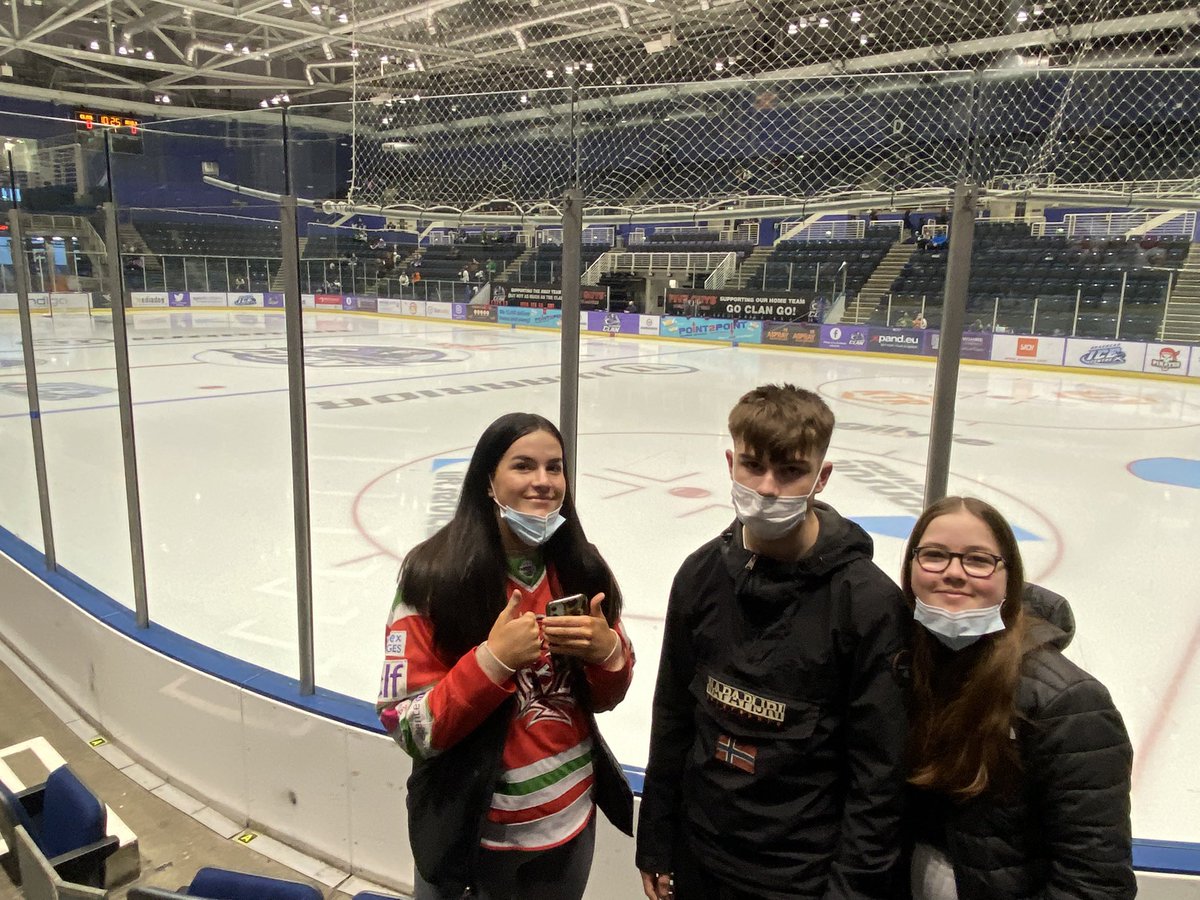 jonnychipz's tweet photo. We have arrived! Just in time for some @cardiffdevils vs @ClanIHC #letsgodevils #helloscotland ๐ฅ
๐ https://t.co/VOziqTGeLh