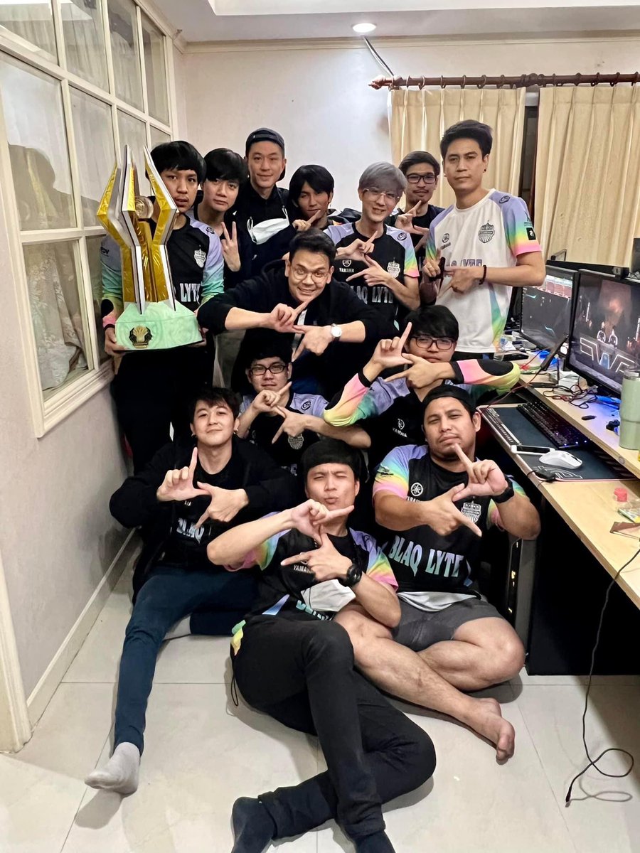 BRUTDESPORTS's tweet photo. ปลดล็อคเป้าหมายที่ตั้งไว้! บุรีรัมย์ยูไนเต็ดอีสปอร์ตคว้าแชมป์โลก Arena of Valor International Championship 2021 หรือ AIC2021 ได้แล้วนะคะ

ขอบคุณแฟนๆทุกคนที่ร่วมเชียร์และให้กำลังใจปราสาทสายฟ้ามาตลอดในเส้นทาง RoV ขอบคุณค่ะ😚💙⚡️

#BuriramUnitedEsports
#BuriramUnitedRoV
#AIC2021 https://t.co/YB7bzLt7L2