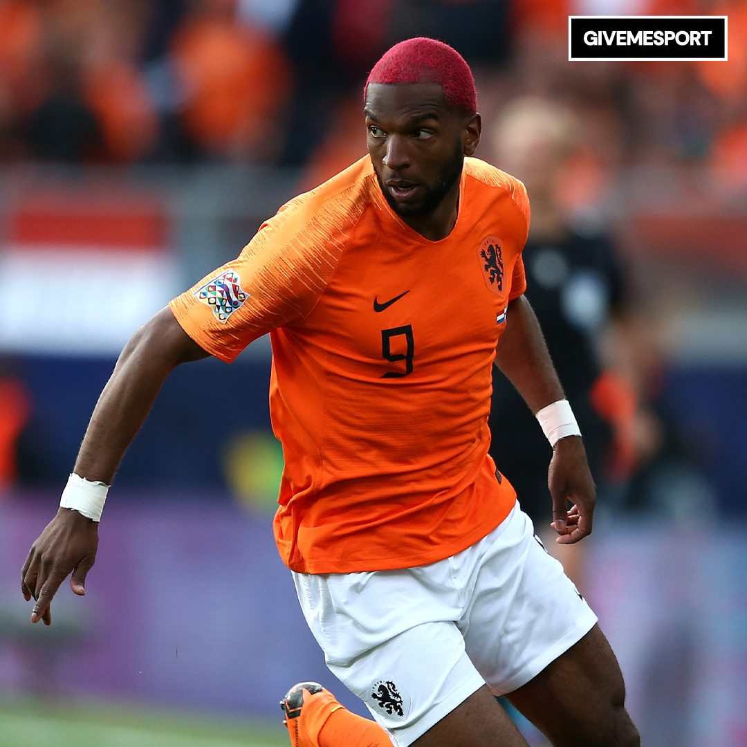 Happy birthday, Ryan Babel Never forget the time he posted a photo of Howard Webb in a shirt on message 