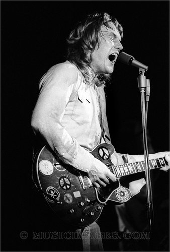 Happy Birthday to the great 
Alvin Lee   R.I.P. Legend 