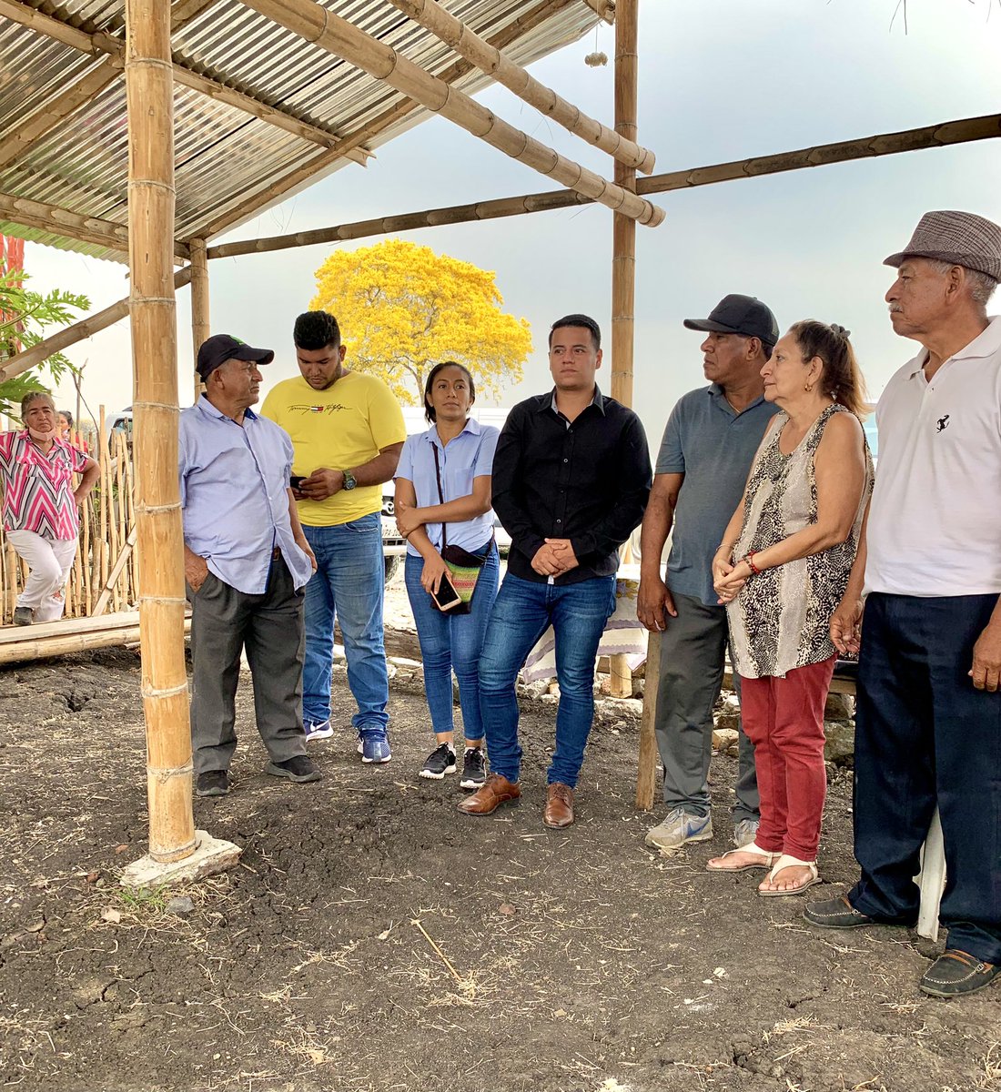 CarlosBernalG_'s tweet photo. Cuando trabajas al 100% y más, y logras lo que jamás nadie hizo! Se cosechan cosas buenas. Por el trabajo, esfuerzo y sacrificio.
PRESIDENTE @AAALosPinos 2022-2023. Mi eslogan “Sembrando en el Agro la esperanza de un Pa��s”
@AgriculturaEc @AgriculturaGua https://t.co/IershT4Zw1