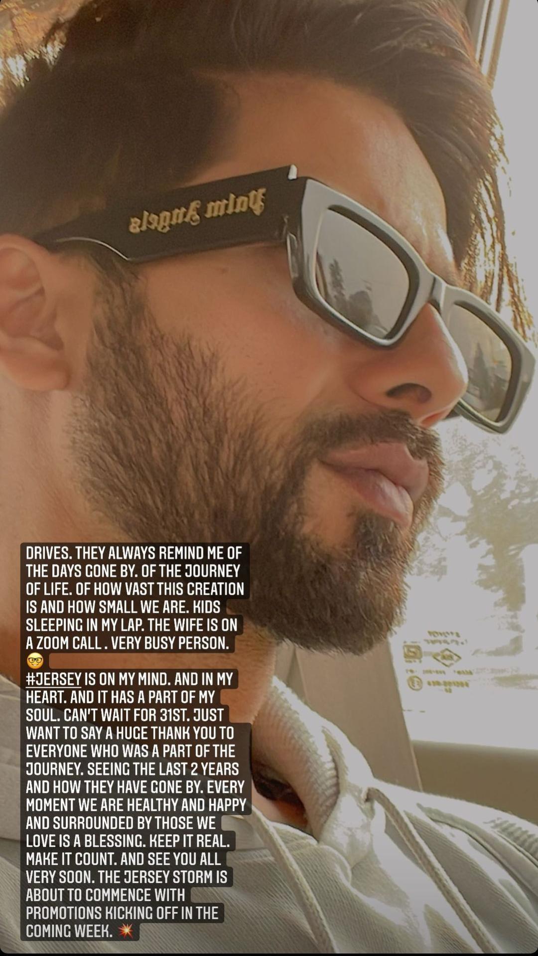 Shahid kapoor cheap goggles