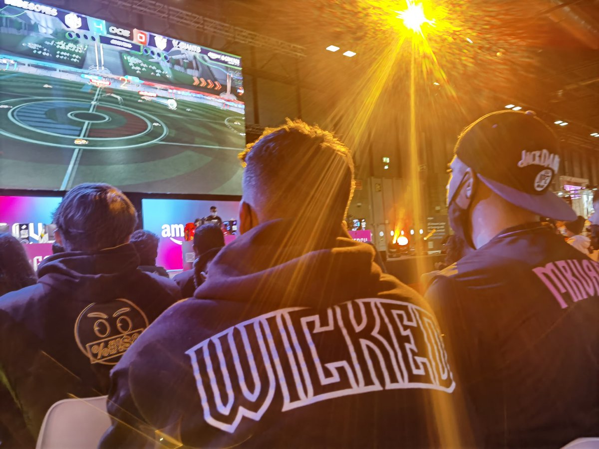 Full focus <a href="/WickedSailors/">Wicked Sailors</a>