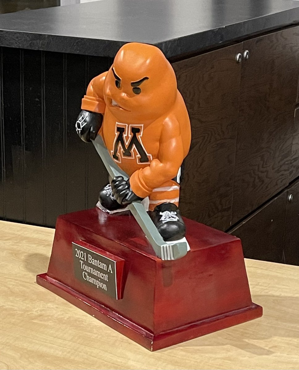 Boys will be going for the chip in Moorhead today after going 2-0-1 in pool play.   Let’s bring home the Spud trophy today boys.   Championship Game vs Minot at 11am today