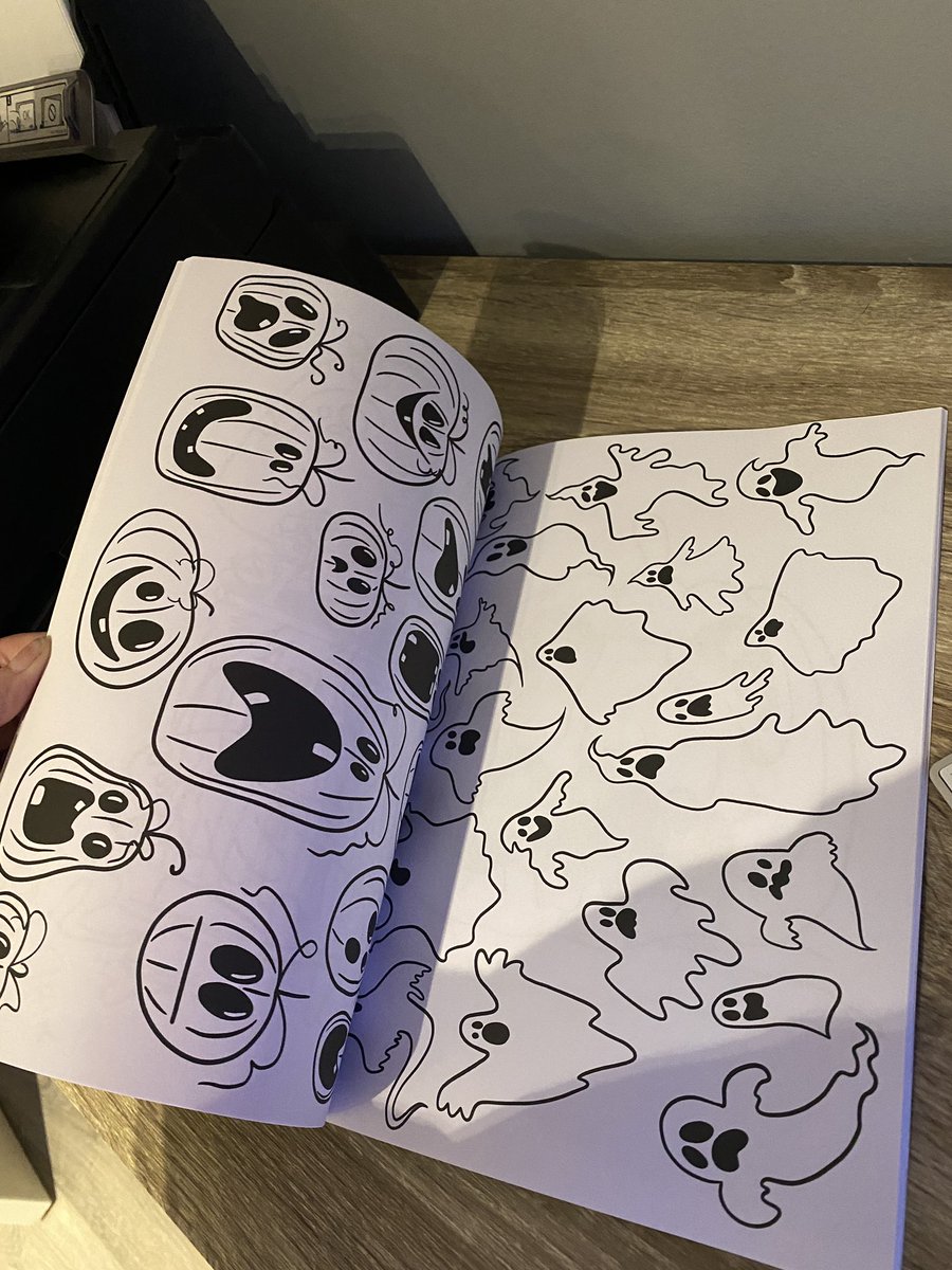 RavenDrakeBooks's tweet image. Testing out our soon to be available colouring book. Got to make sure it’s colour worthy after all 😁