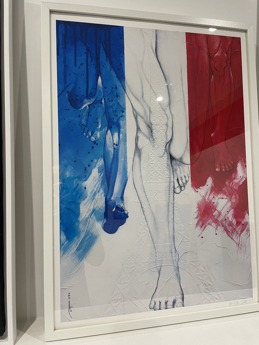 LaurentBrosse's tweet photo. Belle exposition de Vincent Dogna au magasin RRunning de mon ami @fredsuquet. De superbes œuvres alliant art et sport. #Conflans https://t.co/1gDQJjsaPo