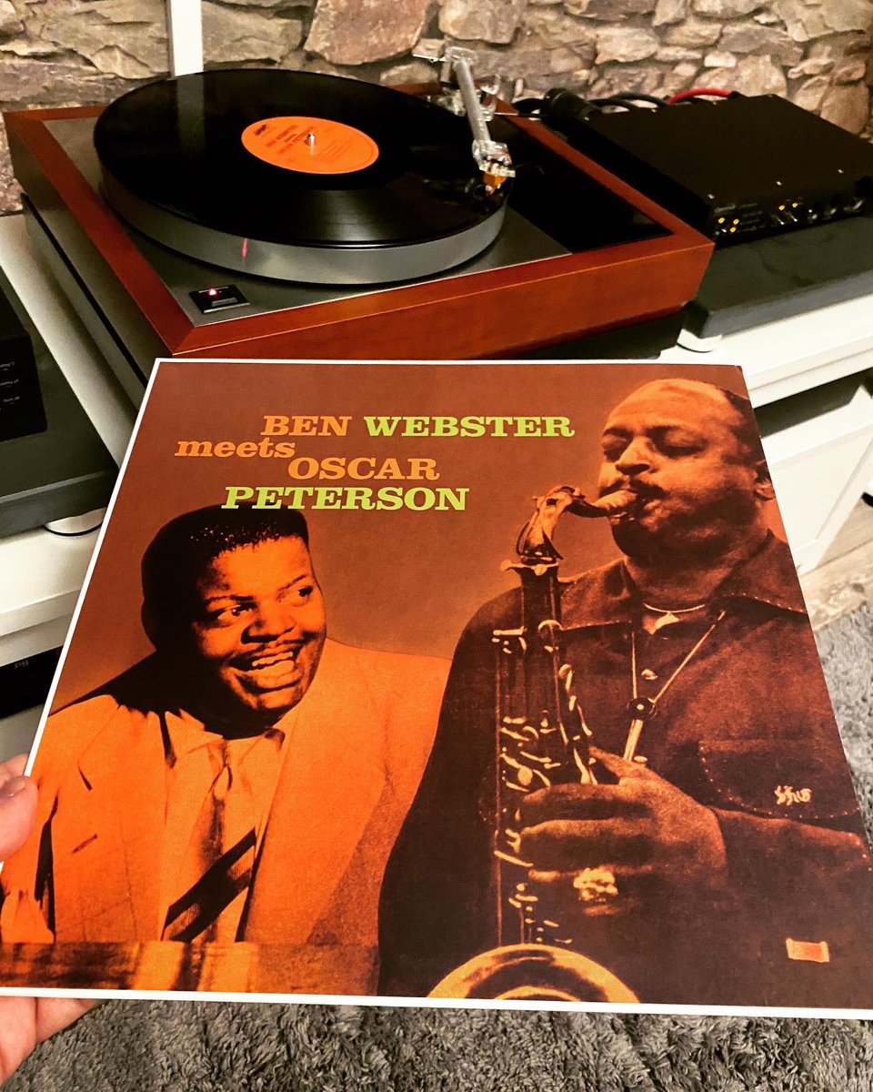 AudioHiFiStereo's tweet photo. 🔺Ben Webster meets Oscar Peterson 🎶

#benwebster #jazz #oscarpeterson #vinyl #nowlistening https://t.co/zsCY0KLH5j