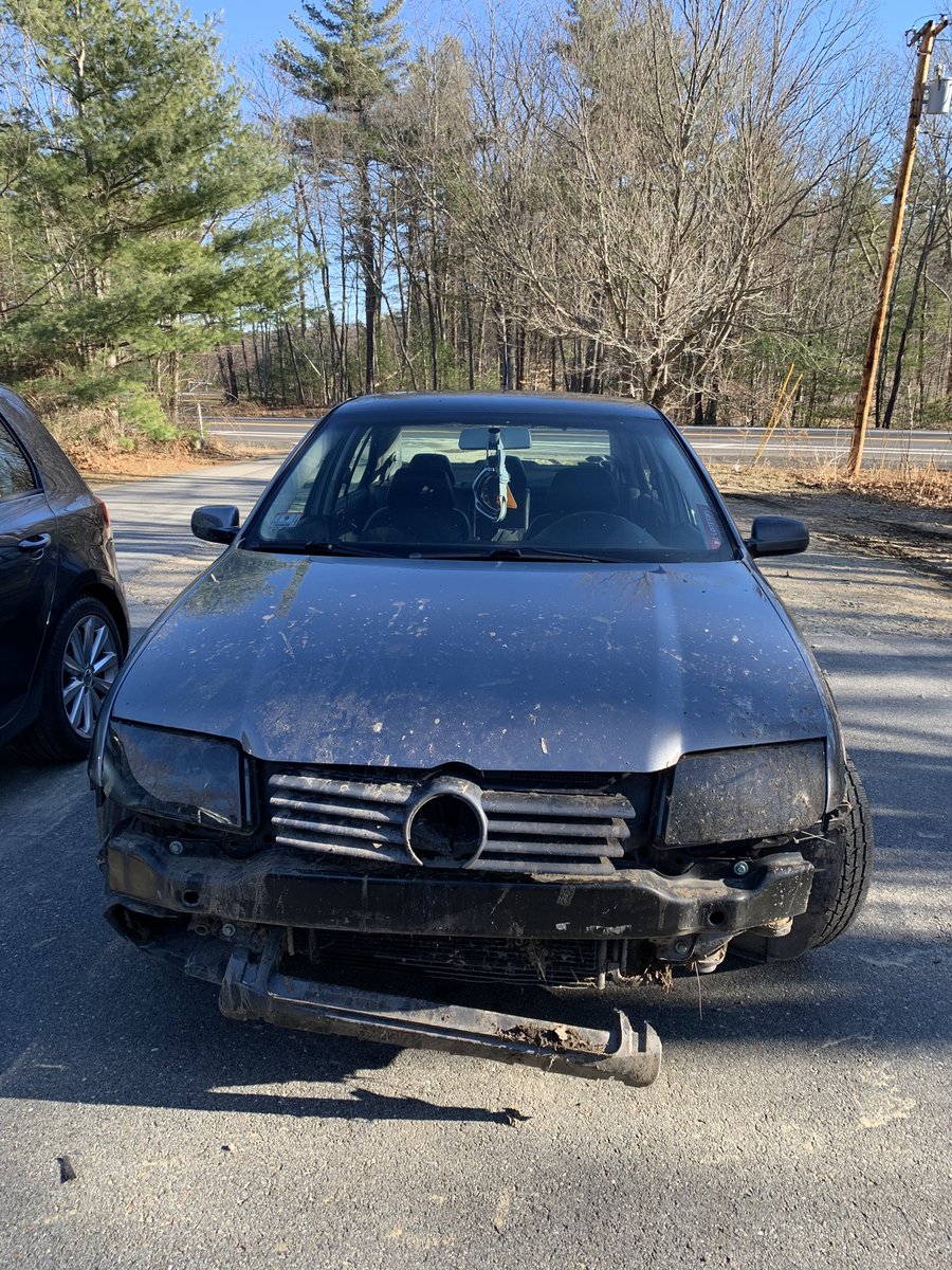 MacyCole52's tweet photo. she’s seen better days https://t.co/jNp1dJAAFd