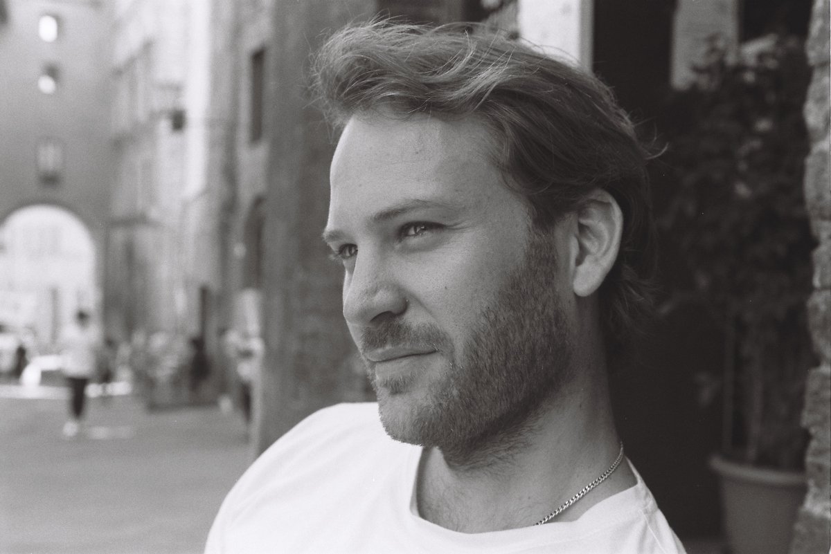 TresAMag's tweet photo. INTERVIEW with #BenLamb (@therestis_) about his recent run in @apocalypse_fin, his time as Prince/King Richard in #AChristmasPrince film trilogy and his upcoming work! https://t.co/qRGQPYItuR https://t.co/MUbINZ65eP