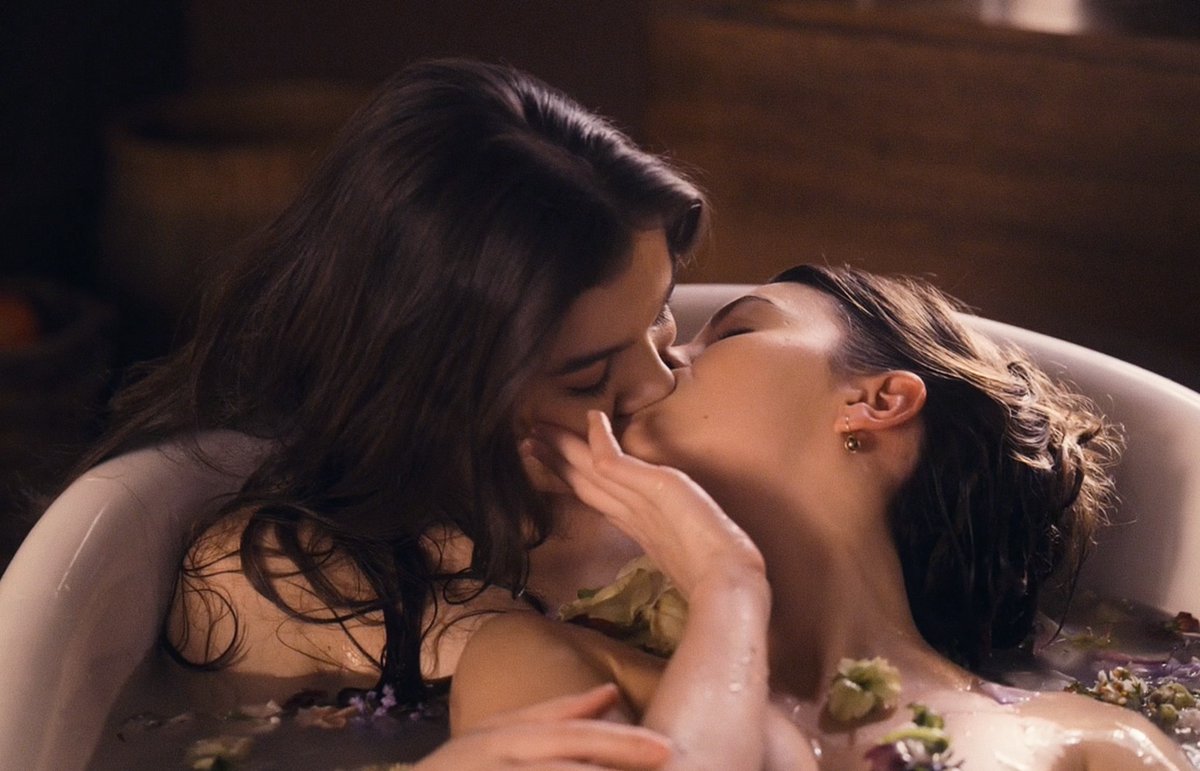 bieuphoriaa's tweet photo. I want to be a virgin too https://t.co/5QL2PMeDMK