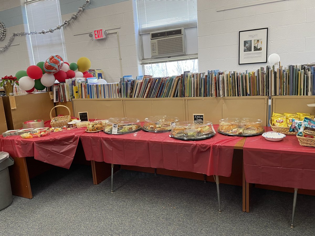 m1sspappas's tweet photo. A BIG thank you to @Principal_UGL and @uglpta for the awesome luncheon this afternoon! We are beyond grateful to have such incredible support! #uglstrong π @UGLkindkids π» https://t.co/zF83iRFdwF