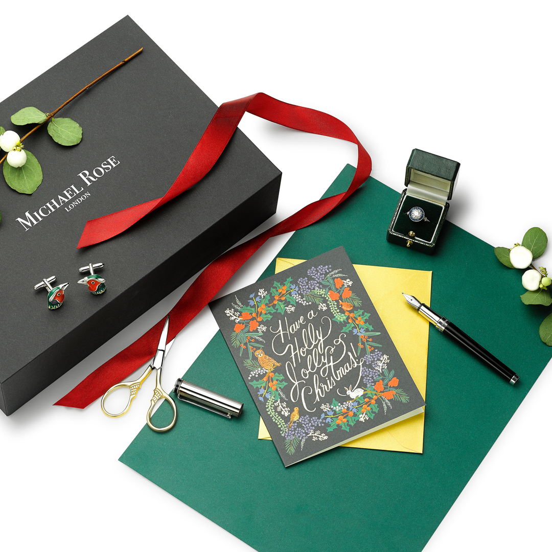Michaelroselond's tweet photo. Last day to order? To receive your Christmas gift in time for the big day make sure you order with us by the 22nd of December! We gift wrap and it’s free delivery! 📦✈️💌 

If you’re based in London and need something just drop us a message on our Instagram or email u https://t.co/cvgl6d0mk3