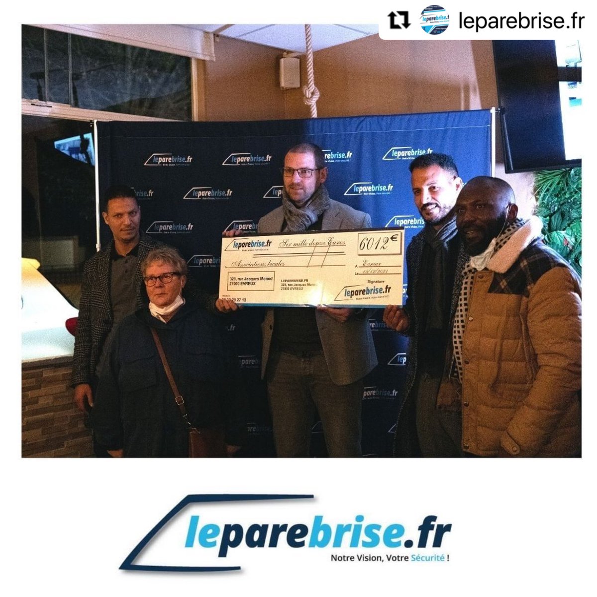 BODMERmathieu's tweet photo. Bravo à tous pour votre confiance et votre soutien 💪🏽👏🏼

#leparebrisefr #association #Ambassador #evreux #remisedecheque https://t.co/lvMB2E7kIT