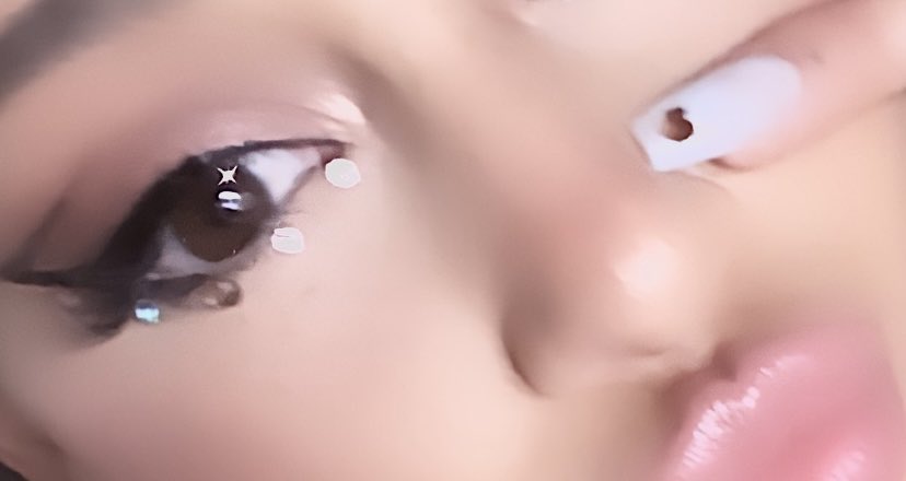 btswinfly's tweet photo. barbie things ♡ https://t.co/n6HkmLqHj1
