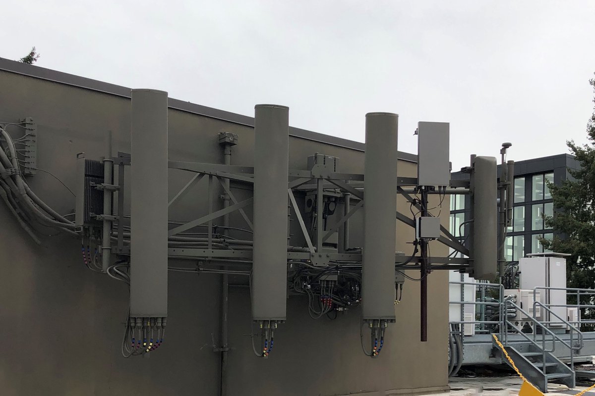 LegacyTowers's tweet photo. This is a 5G site we just attached to the side of a penthouse. (Why not?) Fans of "My Cousin Vinnie" might imagine a voice saying "Yeah - you blend." #LegacyTowers #FromRooftopsToMountaintops #BuildingBetterBandwidth https://t.co/k70nOvhgdz