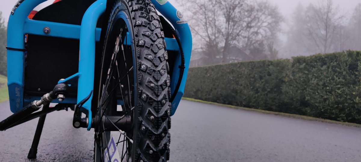 RescueEwe's tweet photo. A few degrees too warm for ice this morning but we are now prepared! First set of studded tires. After the ice event earlier this week (and seeing a few people go down) I wanted to be ready. Colder temps on the way next week. 🥶🧊 #StuddedTires #CargoBikes Thanks Splendid Cycles! https://t.co/0p4HWq2EbV