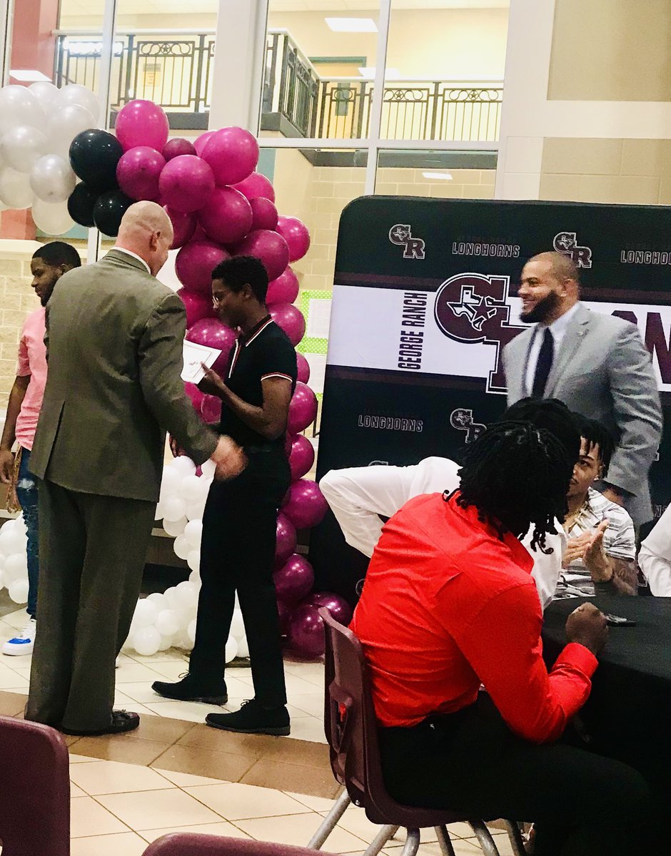 OfficialLeRoyJr's tweet photo. Fun family night @GRHS_Football #banquet βOUTWORK EVERYBODYβ #varsity #football Russell Allen received Academic All District
Iβm very #proud of his #hardwork and #dedication in the classroom! He has surprised a few people and turned some heads with on the #field also
#wergr https://t.co/J9IGD3g59q