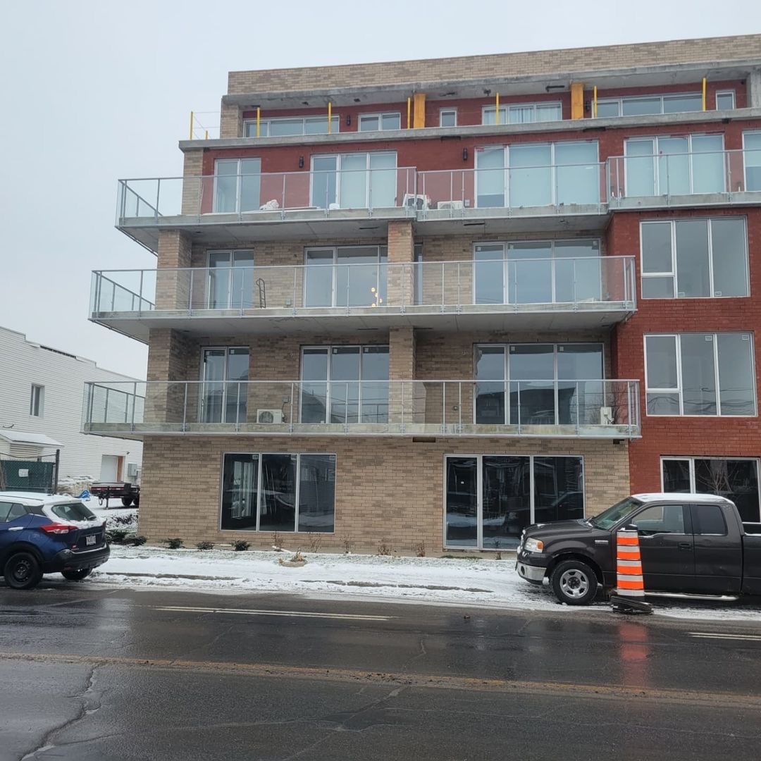 _bramptonbrick's tweet photo. Today’s from the field post is brought to you from Alex Ferland 👍👏

Repost from @alex.bramptonbrick.quebec
•
27 rue St-Louis
Longueuil,Qc

Windsor PRP
Chelsea PRP

#onetrustedsource https://t.co/vFTxBCK9nQ