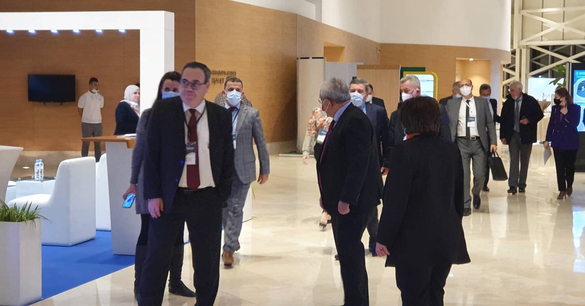 santenews_dz's tweet photo. 🇩🇿 Fédération Algérienne de Pharmacie
La 5ème édition du congrès national
Arrivée de ministre de l’Industrie pharmaceutique
#FAPDZD #FAP #SessionPharmacieOfficine https://t.co/PuvJk9Er0R