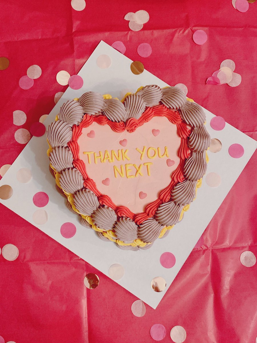You know what this is… It’s a celebration bishes! ONE YEAR OF THANK YOU NEXT 💖

We had to celebrate with cake 😛