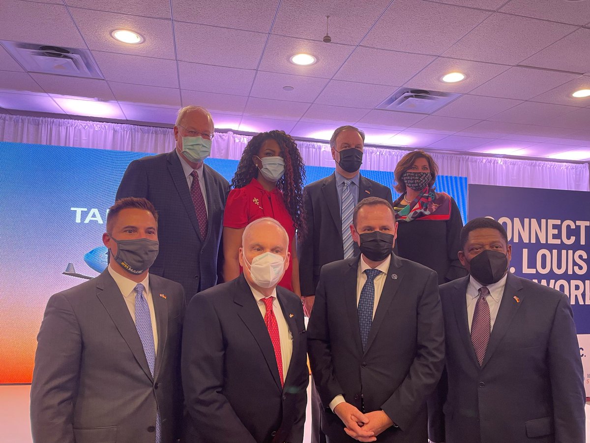 STL Airport tweet media