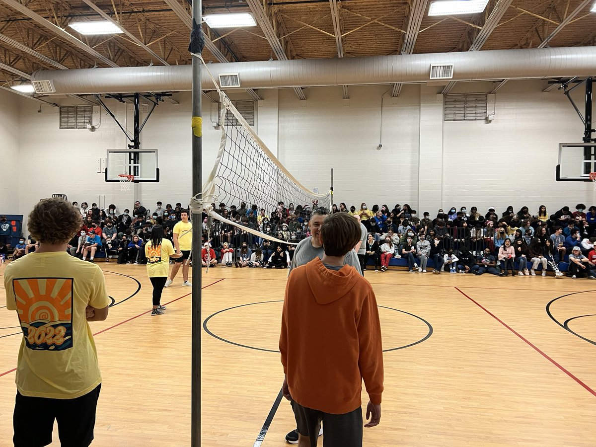 Jossmithcoach's tweet photo. @NewTechCoppell is an amazing place to be before a break. We had an incredible gift exchange breakfast with @llc_newtech and an intense volleyball battle between our facilitators and learners. #nthctribe #CISDfamily #CISDYouMatter #CISDYouBelong https://t.co/7qDkYxyGEa