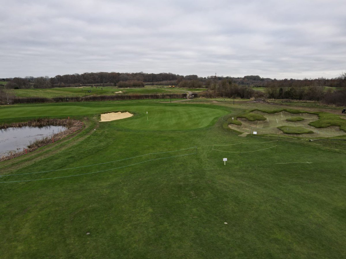 15th at The Caversham. Bunkers nearly done. Ely Golf Ltd working with Tom Mc Broom.