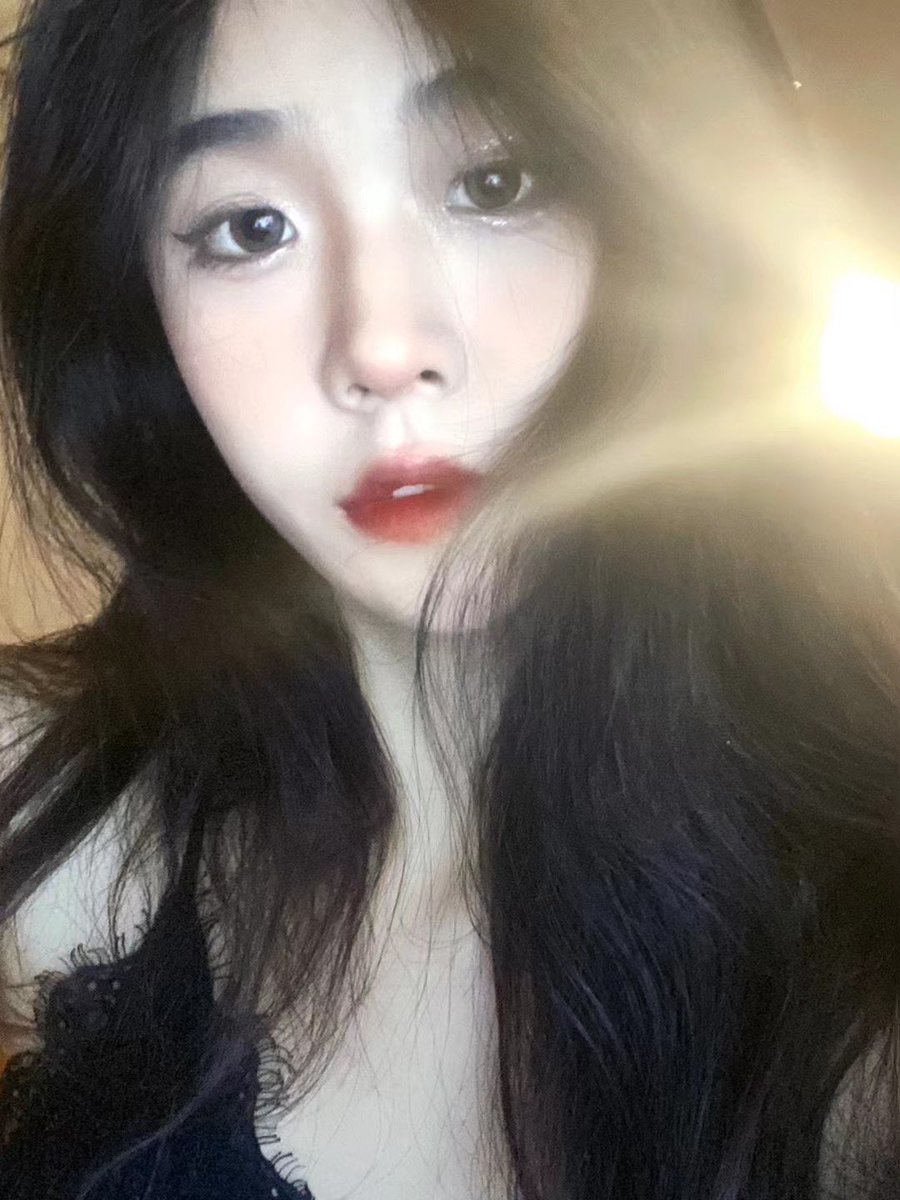supertltl's tweet photo. 来个集美帮我勾引男朋友呀 好想看男朋友跟别人聊骚 #女绿 #意淫 #母狗 #绿帽 https://t.co/nEWw4dPeas