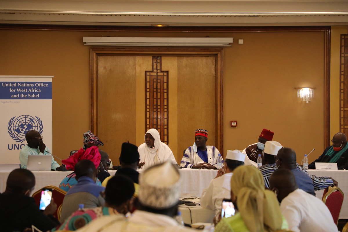 UN_UNOWAS's tweet photo. Clôture du séminaire régional sur la Contribution des acteurs religieux et traditionnels à la consolidation de la #paix, la prévention et la résolution des conflits en #Afrique de l’Ouest et au #Sahel. https://t.co/bi5HUa60rV