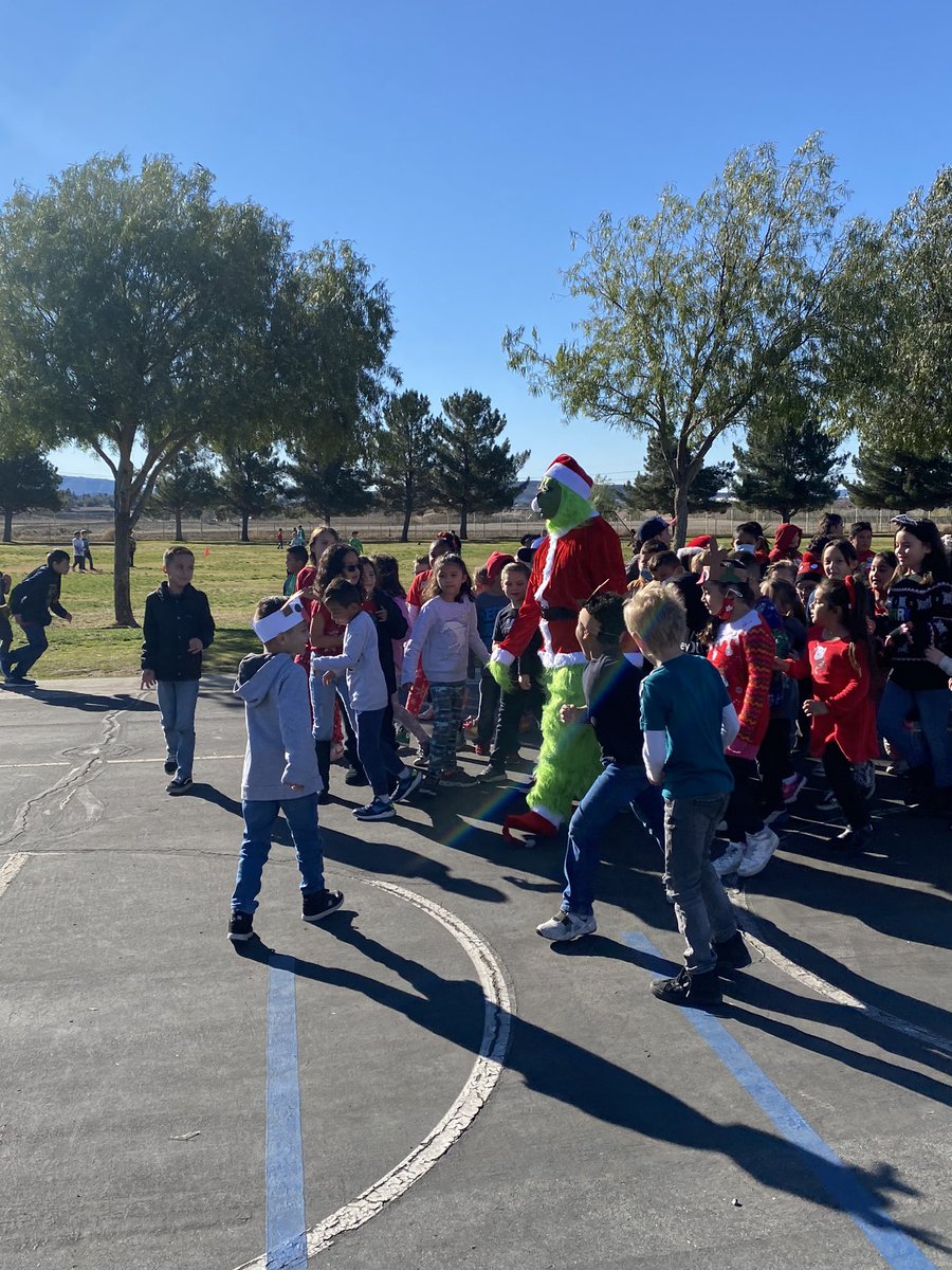 Naught or Nice? Mr. Grinch is here at Brookside!!! #Grinch #Christmas #holidayseason <a href="/mgriffin_bmt/">Michael Griffin</a> <a href="/AnnaHause_ES/">Anna Hause ES</a> <a href="/micheleconley01/">Michele Conley</a> <a href="/micheleconley01/">Michele Conley</a> <a href="/EbonBrown/">Ebon Brown, Ed.D</a> <a href="/Kakish/">Mays Kakish</a>