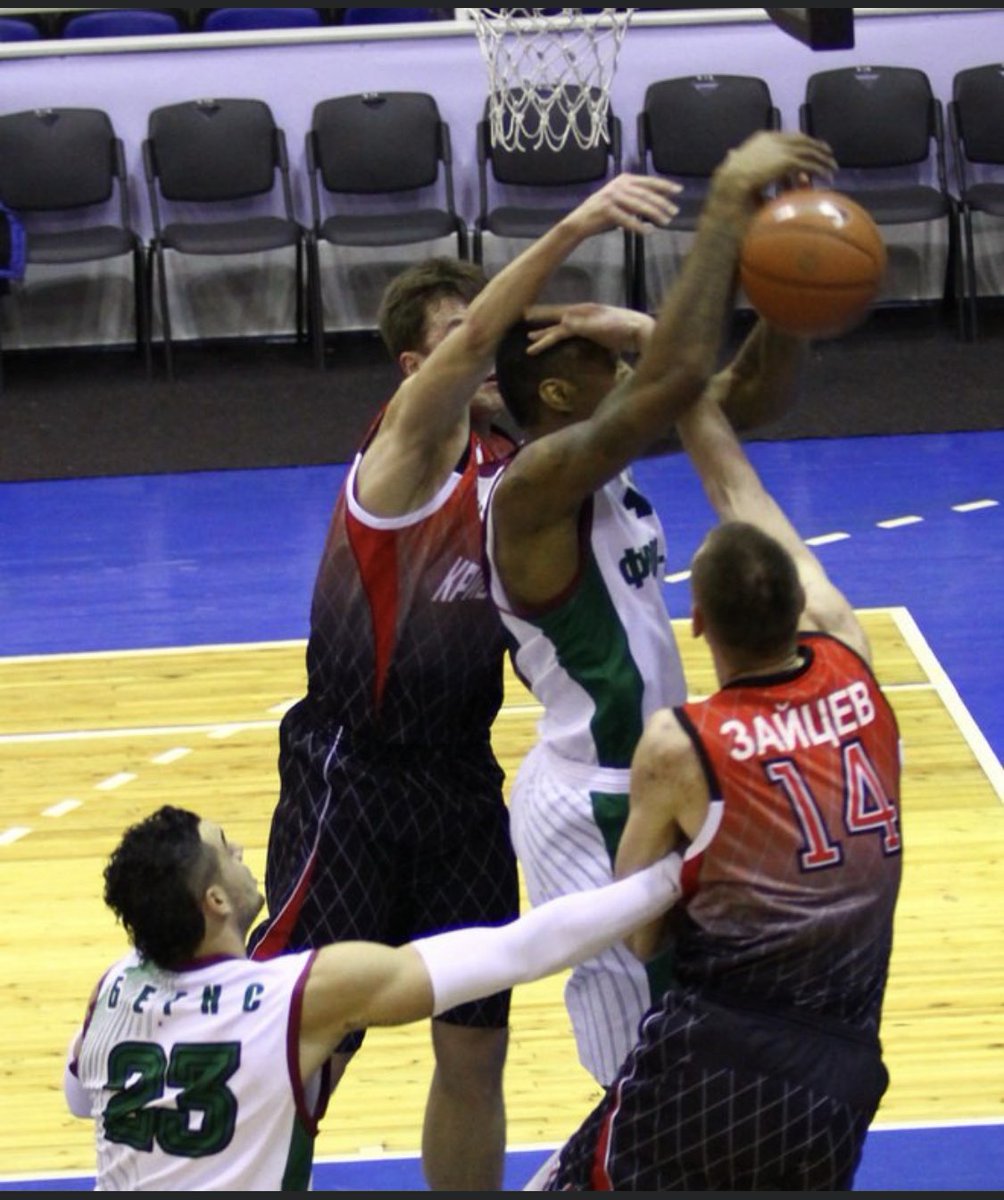 When my kids complain about getting fouled I show these 2 pics....and say grow some #Kahunas these are fouls 💪🏾