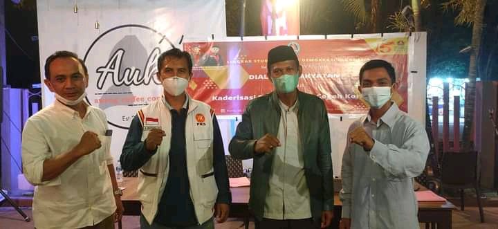 lsadipalu's tweet photo. Dialog Kerakyatan dalam rangka semarak Milad XV LS-ADI. Bicara "Kaderisasi Parpol Cegah Korupsi".

#MiladXVLSADI
#SinergiBersamaRakyat
#LifeIsStruggle https://t.co/agnrbirXFq