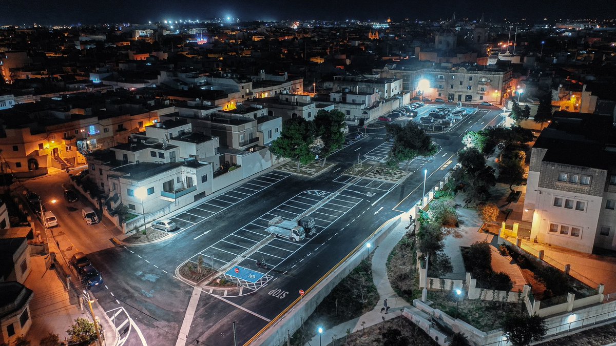 F_Azzopardi's tweet photo. #Today we opened @InfraMalta's new public car park in #Tarxien. 128 spaces for residents &amp; visitors, next to school &amp; parish square. Another €350k investment in our localities. Thanks to Local Council for supporting this project. @followianborg @MaltaGov https://t.co/TbvD2miMzj https://t.co/GZ9JEkJyvt
