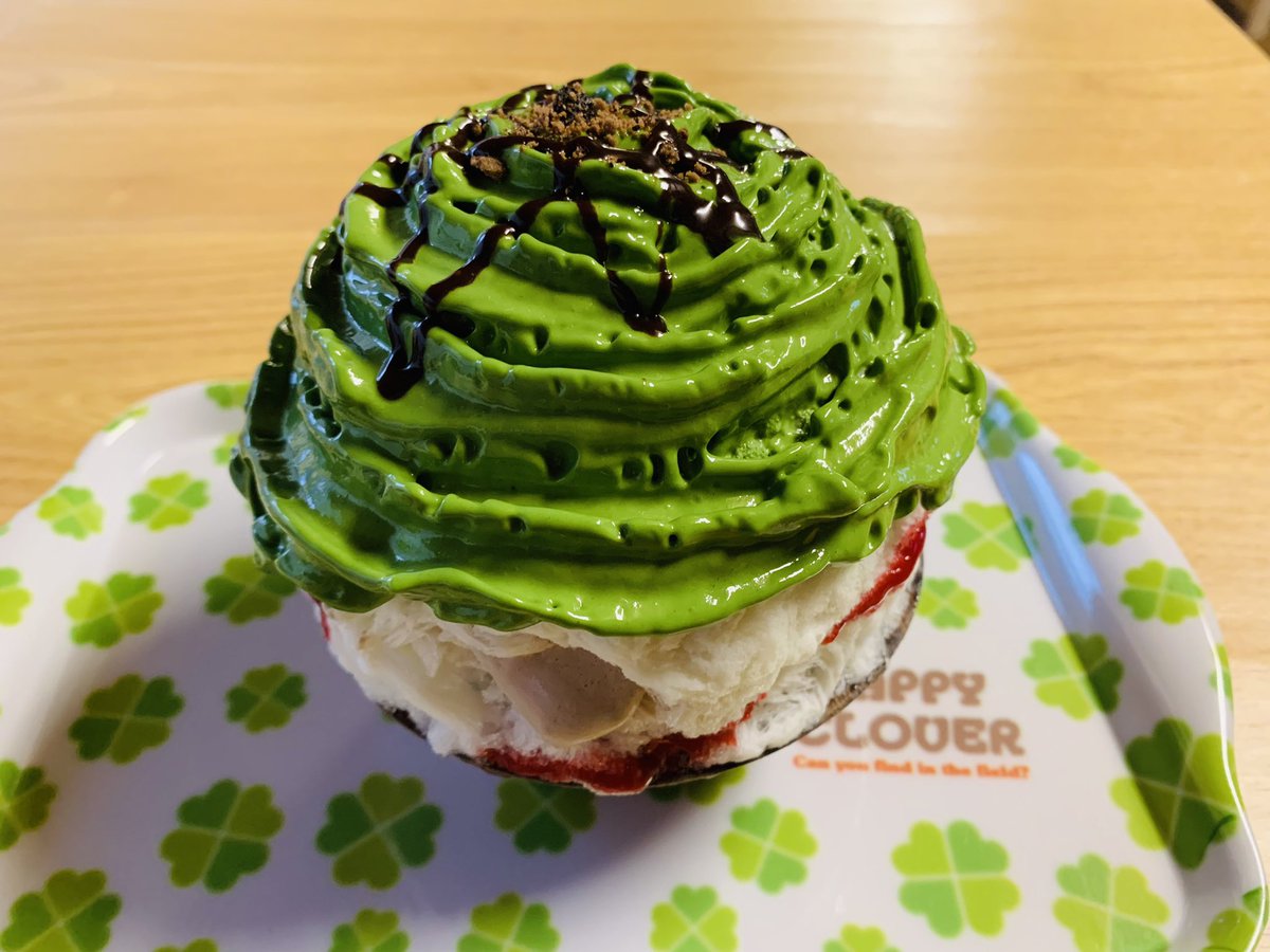 K32chan's tweet photo. @yukimilksyobu さん
ピスタチオエスプーマ&amp;ショコラ
ピスタチオ濃厚で美味しい
中にクッキーザクザク、甘酸っぱいソースがまたアクセントになってめちゃくちゃ美味しい
今年も行けて良かった https://t.co/6pvNCj00LY