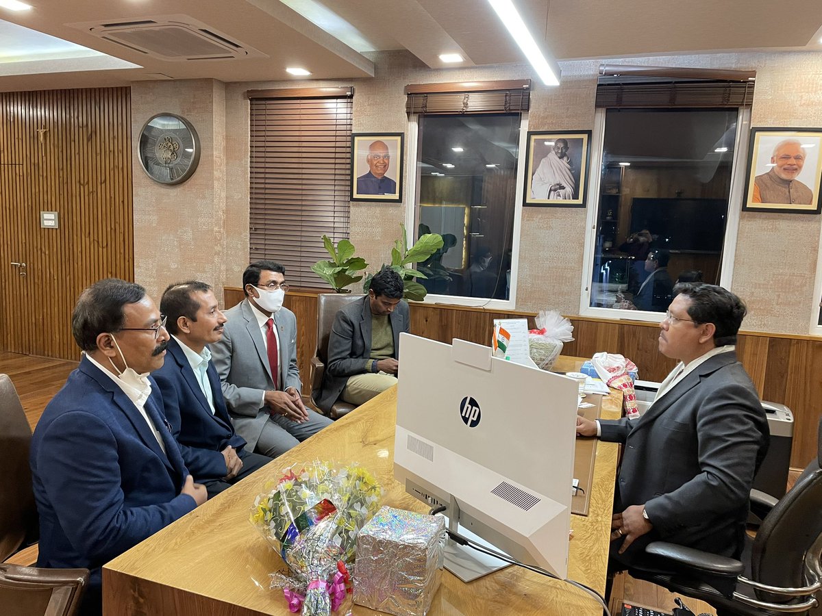 SangmaConrad's tweet photo. Director Corporate Planning of @hudcolimited called on me today. Discussed potential developmental schemes and projects for Meghalaya.
@HardeepSPuri https://t.co/6IvQckFo6U