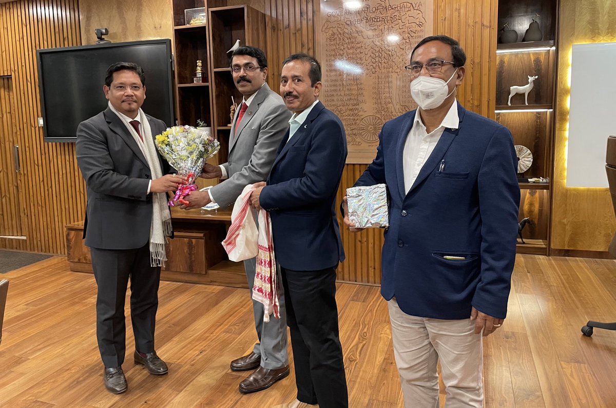 SangmaConrad's tweet photo. Director Corporate Planning of @hudcolimited called on me today. Discussed potential developmental schemes and projects for Meghalaya.
@HardeepSPuri https://t.co/6IvQckFo6U