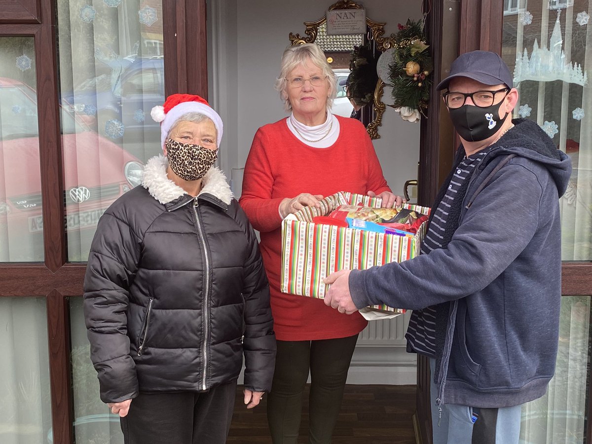 100marathons's tweet photo. Thank you to everyone who supported the 2nd Thetford Christmas Hamper appeal, 75 hampers distributed, here are some of our recipients @BreckCouncil @ThetfordCouncil #thetford #norfolk #breckland https://t.co/ZGUoJNtlzF