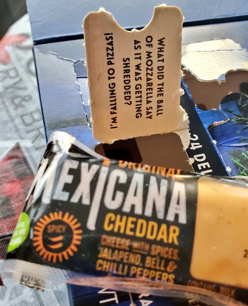 chris_neto's tweet photo. Day 17 of the #cheese #AdventCalendar and a #dadjoke is here! #cheesenotchoc #HappyHolidays #pizza #spicyfood https://t.co/wHBfbHUNv9