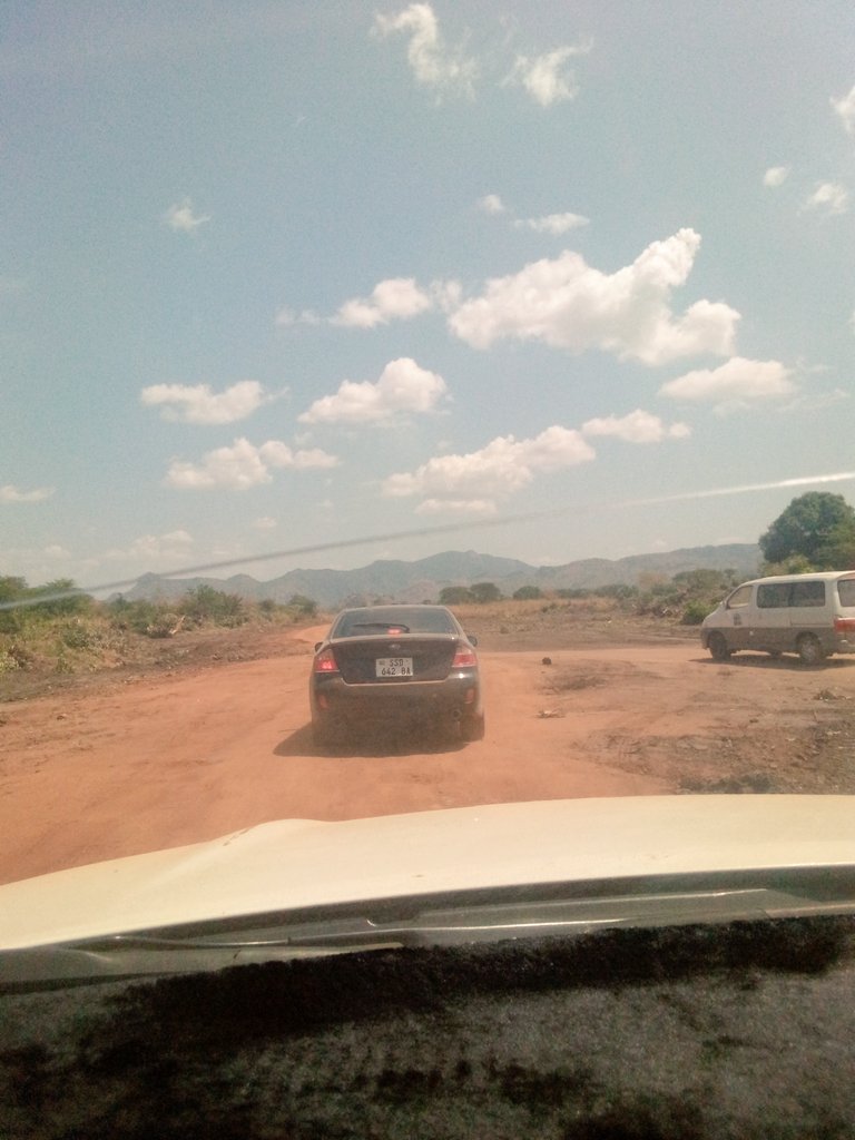BomaSafaris's tweet photo. Our fun begins where the road Stops π.
Driving from #Torit town to #Ketire #ImoResort #TravelSouthSudan #DiscoverSouthSudan #Tourism
@VisitSouthSudan @WTTC @TravelBugsWorld #SSOT https://t.co/6J5GH1fiEc